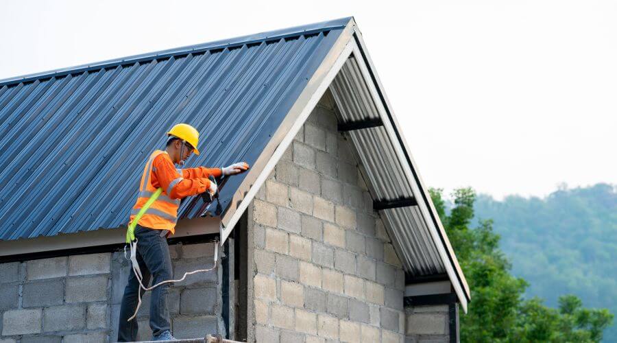 Expert Emergency Roof Repairs services in Grayslake, IL